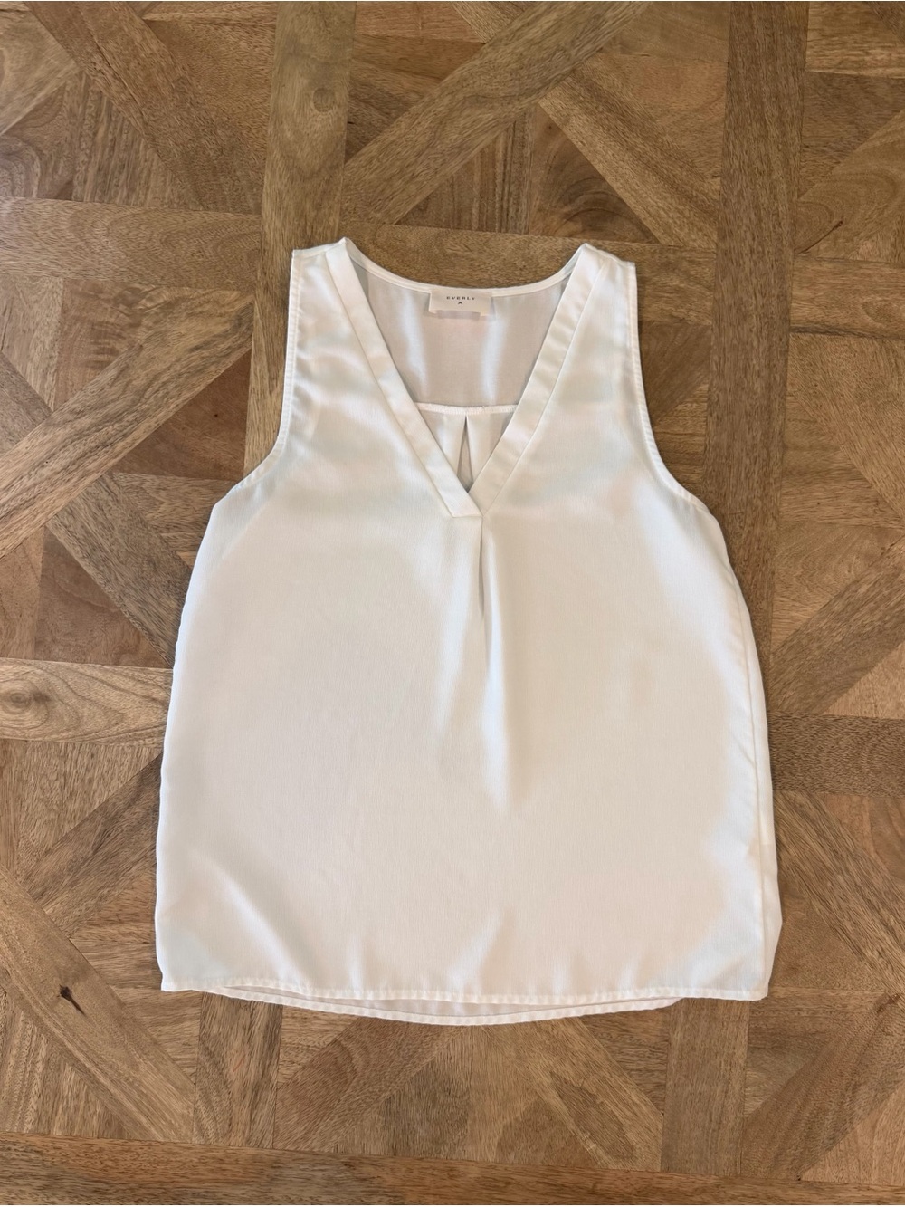 Everly White V-Neck Sleeveless Camisole
